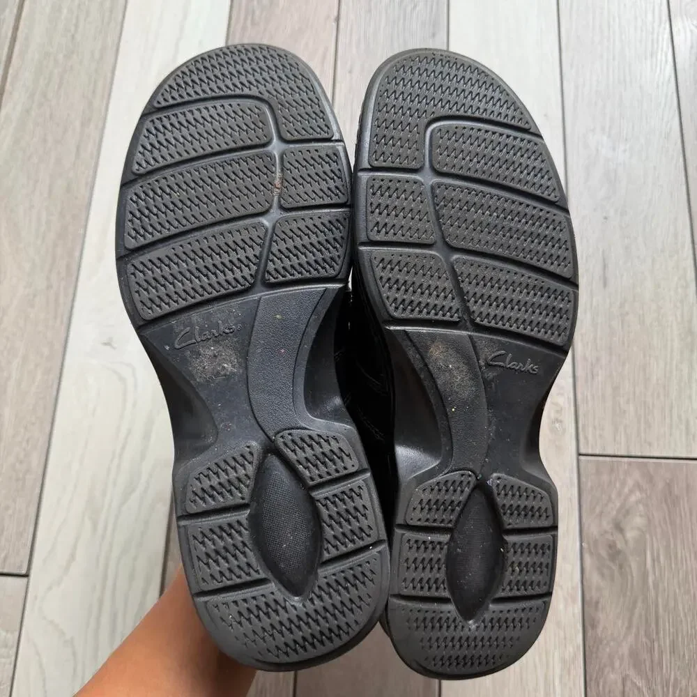 Clarks collection black